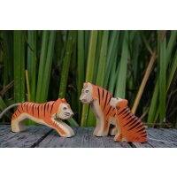 Tiger sitting